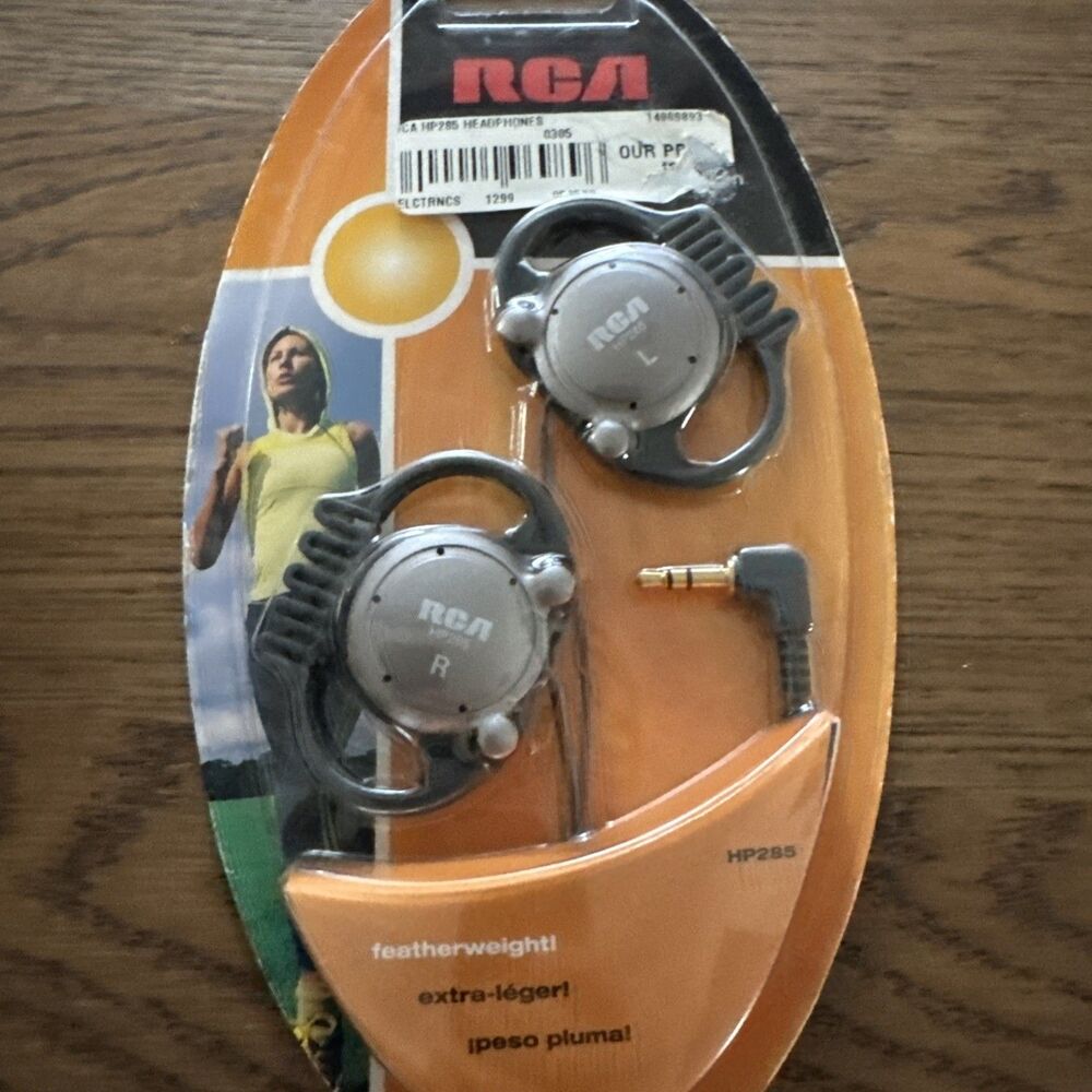 RCA HP285 featherweight over-ear headphones